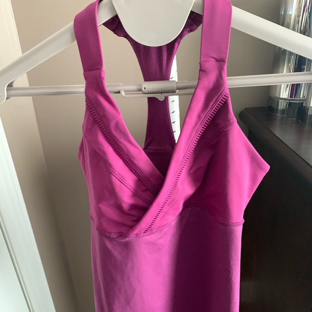 Lululemon tank top